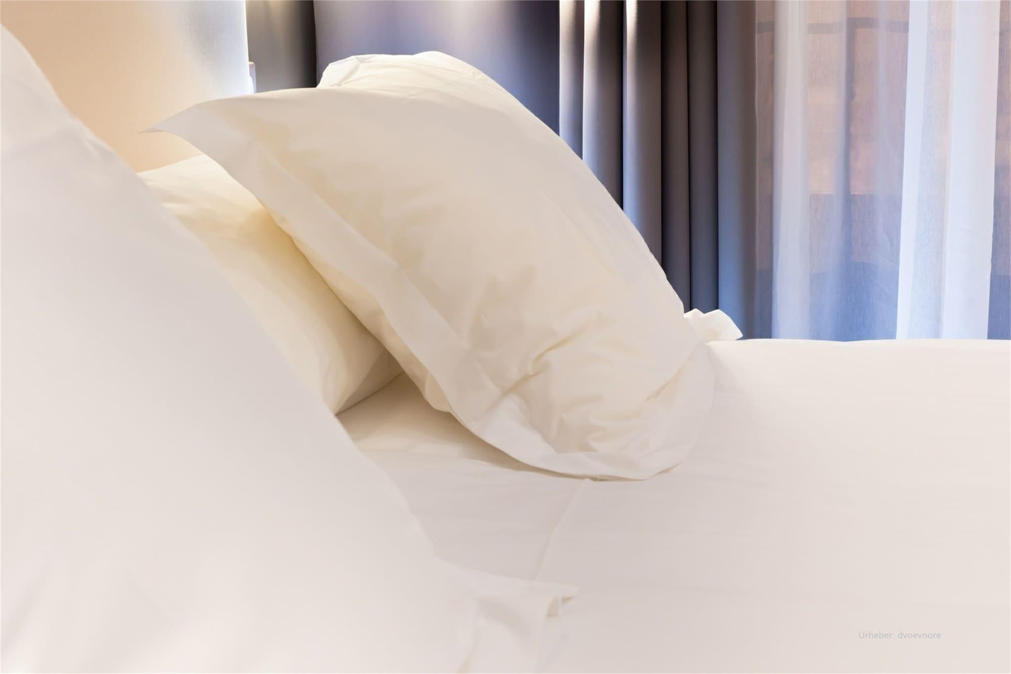 วินด์แฮม การ์เดน เควดลินบวร์ค ชตัดชลอสส์ Hotel เควดลินบวร์ก ภายนอก รูปภาพ